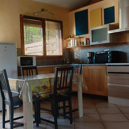 Chalet 2 Chambres En Savoie Pour 1 A 4 Personnes Gerbaix Exteriör bild