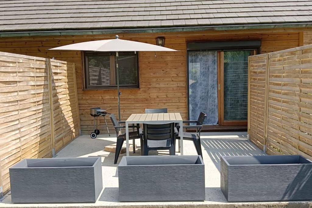 Chalet 2 Chambres En Savoie Pour 1 A 4 Personnes Gerbaix Exteriör bild
